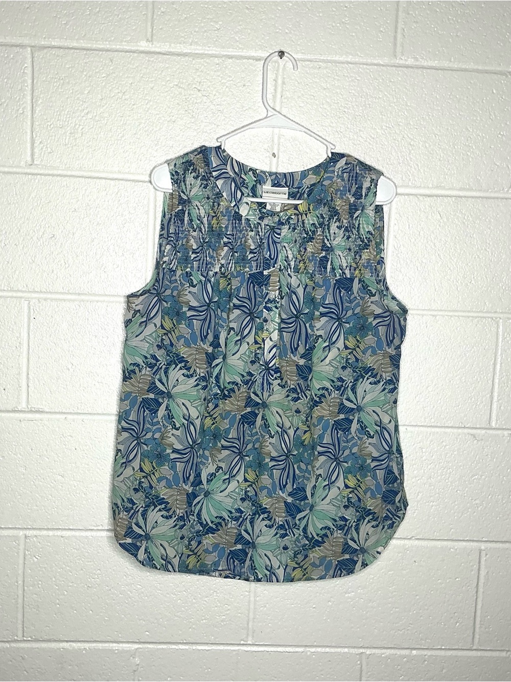 < Liz Claiborne Blue & Green Floral Smocked Neckline Blouse >